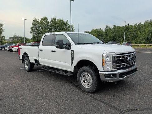 Used 2024 Ford F250 XLT AWD/4WD image 13