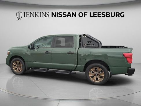 Certified 2024 Nissan Titan SV w/ SV Bronze Edition Package RWD image 11