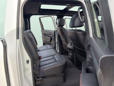 Used 2021 Nissan Titan PRO-4X w/ Pro-4x Convenience Package image 28