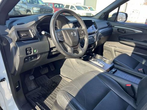 Used 2022 Honda Passport EX-L image 16