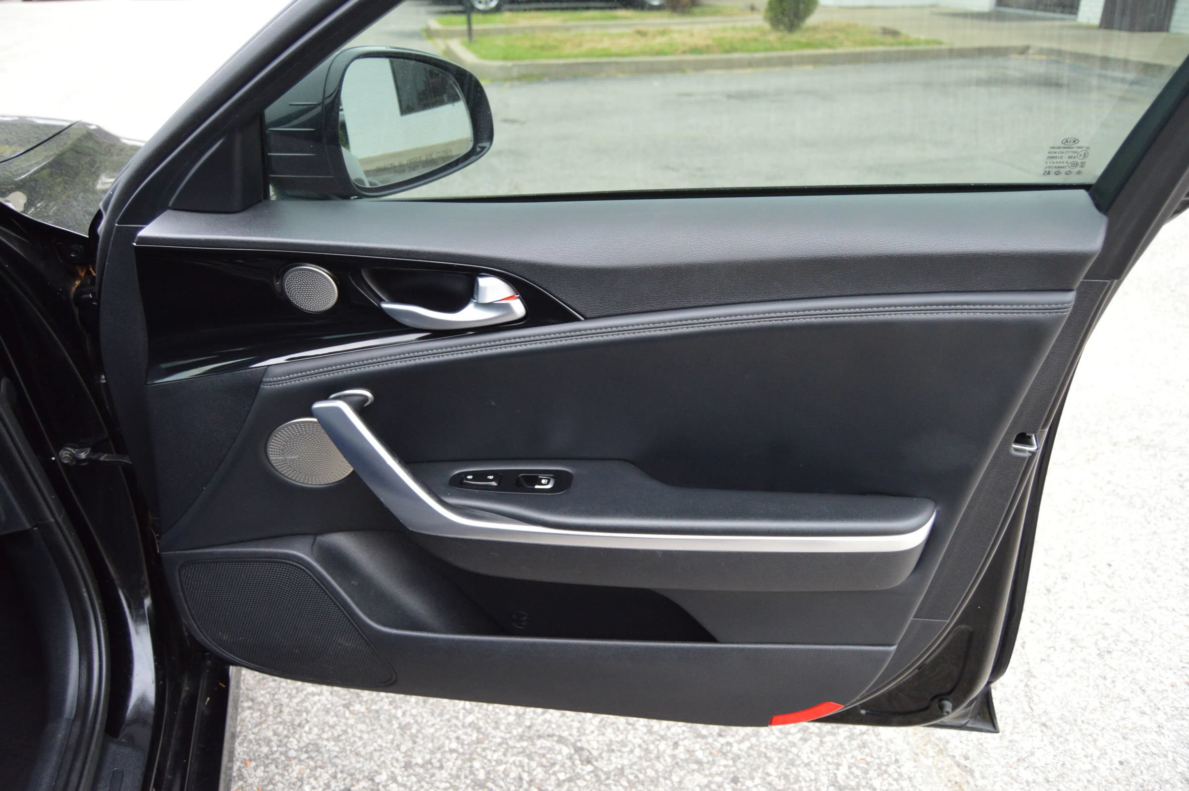 Used 2019 Kia Stinger Premium RWD image 25