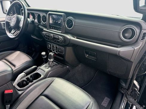 Used 2020 Jeep Gladiator Overland w/ Popular Equipment Package image 29