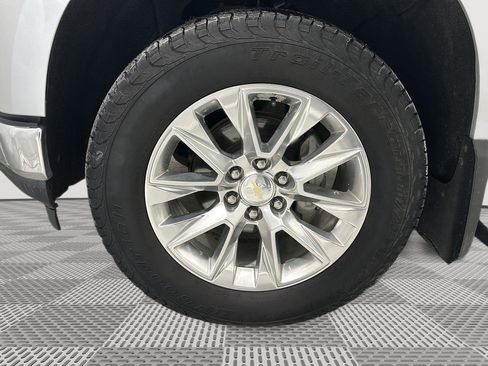 Used 2020 Chevrolet Silverado 1500 LTZ w/ LTZ Premium Package image 32