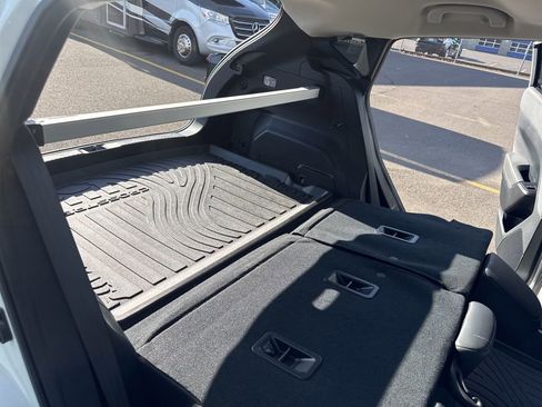 Certified 2025 Subaru Crosstrek 2.5i Limited w/ Crosstrek Mirror Package image 18