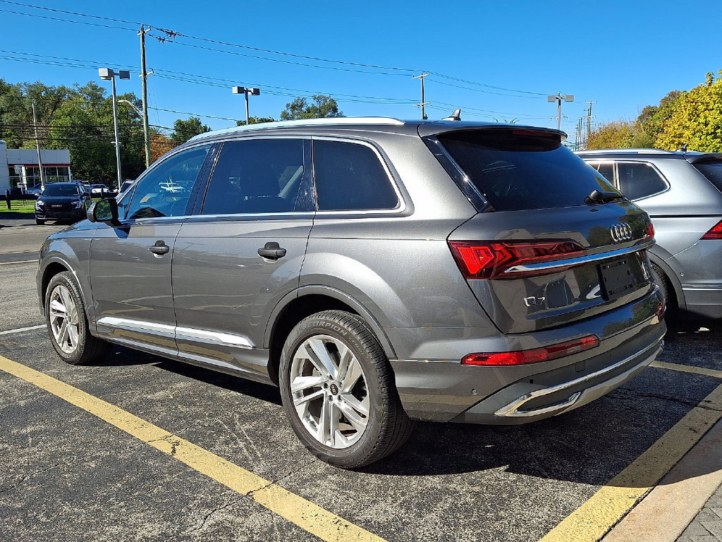 Used 2022 Audi Q7 3.0T Premium w/ Convenience Package AWD/4WD image 4