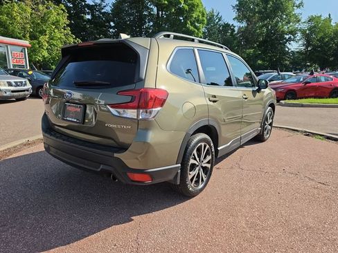 Used 2023 Subaru Forester Limited AWD/4WD image 5