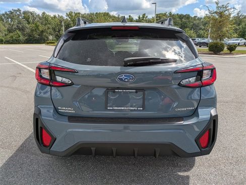 Certified 2025 Subaru Crosstrek 2.0i Premium image 6