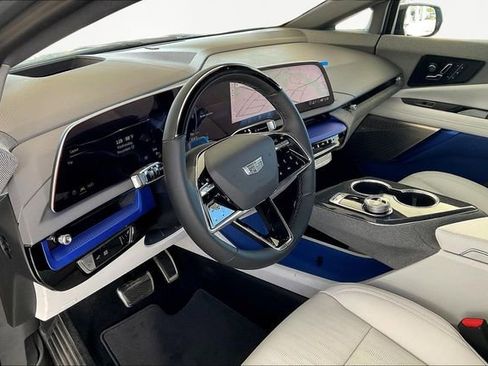 New 2026 Cadillac Optiq Sport 2 image 7