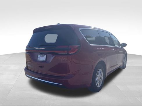 New 2026 Chrysler Pacifica Select FWD image 5