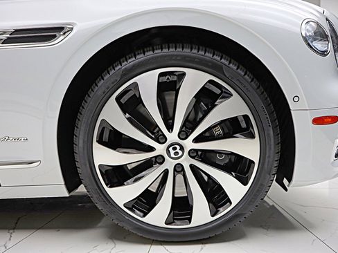 Used 2023 Bentley Flying Spur Azure image 49