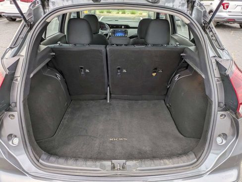 Used 2024 Nissan Kicks SV FWD image 13