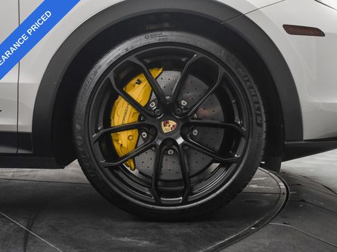 Used 2023 Porsche Cayenne Turbo GT image 34