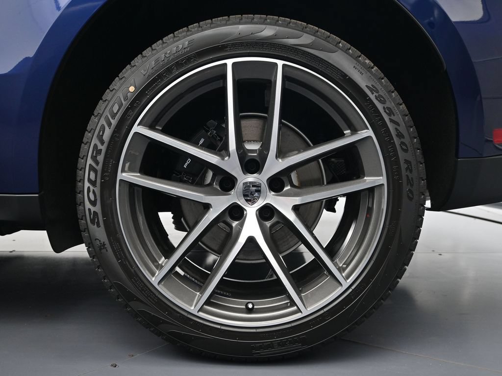 Certified 2026 Porsche Macan AWD/4WD image 26