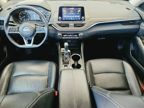 Used 2020 Nissan Altima 2.5 SL FWD image 18