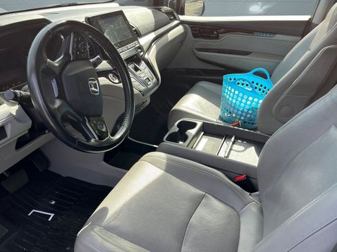 Used 2019 Honda Odyssey Elite image 3