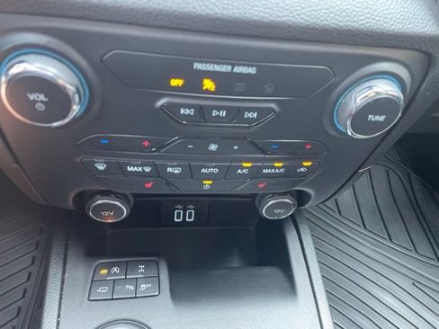 Used 2019 Ford Ranger XLT w/ Equipment Group 302A Luxury AWD/4WD image 25