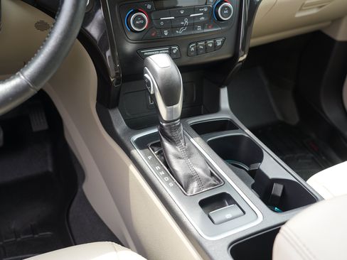 Used 2019 Ford Escape Titanium AWD/4WD image 26