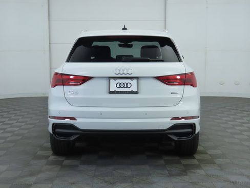 Used 2025 Audi Q3 2.0T Premium w/ Convenience Package image 7