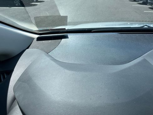 Used 2025 Toyota Corolla LE image 33