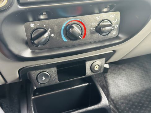 Used 2010 Ford Ranger XL image 15