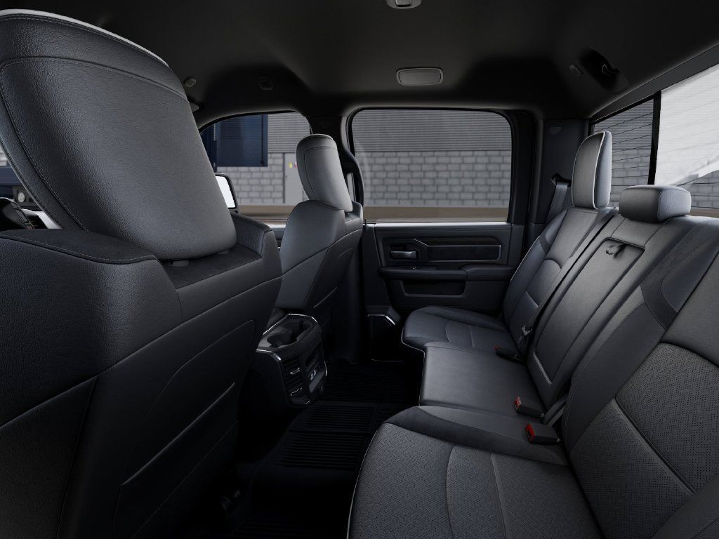 New 2025 RAM 3500 Laramie AWD/4WD image 24