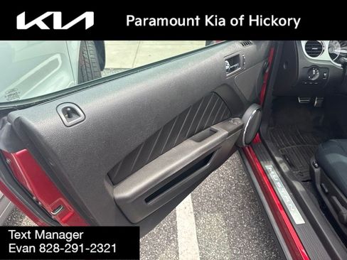 Used 2010 Ford Mustang GT RWD image 13