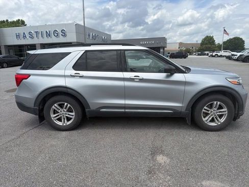 Used 2020 Ford Explorer XLT RWD image 7