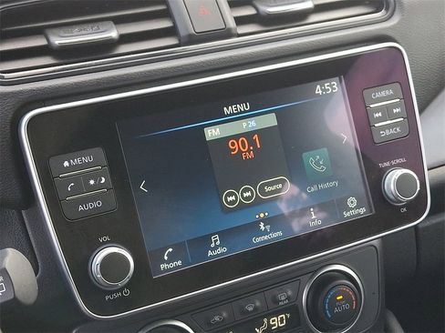 Used 2025 Nissan Leaf S image 16