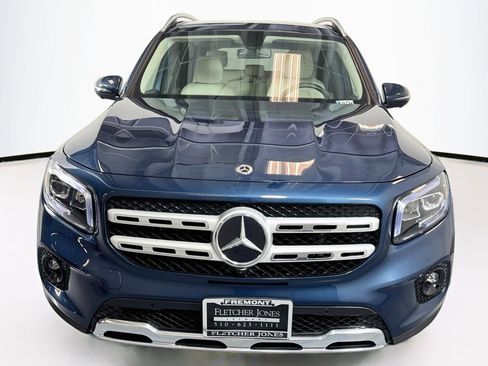 Certified 2022 Mercedes-Benz GLB 250 4MATIC image 2