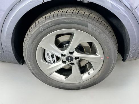 New 2026 Genesis GV70 2.5T Advanced AWD/4WD image 23