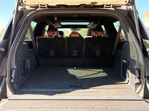 Used 2025 Lincoln Navigator L Reserve AWD/4WD image 15