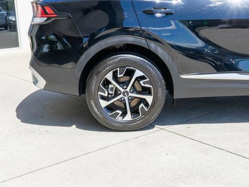 Certified 2024 Kia Sportage EX AWD/4WD image 32