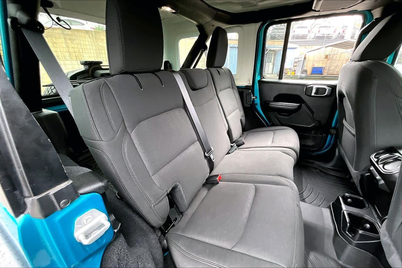 Used 2020 Jeep Wrangler Unlimited Sport S AWD/4WD image 19