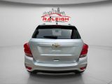 Used 2020 Chevrolet Trax LT w/ LT Convenience Package image 3