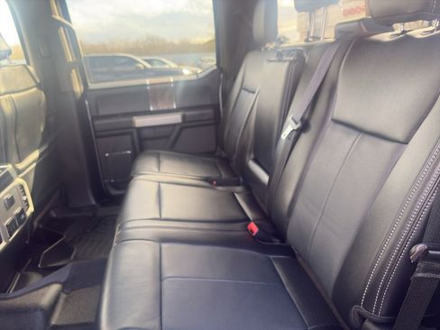 Used 2020 Ford F150 Lariat image 16