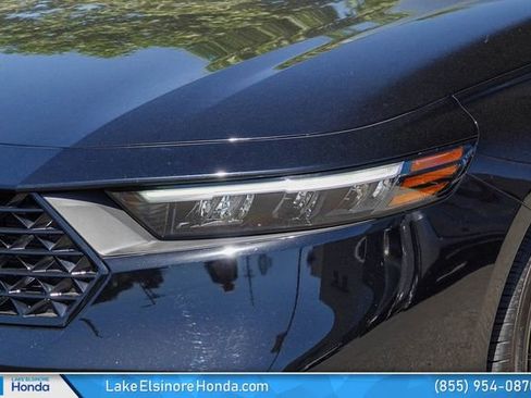 Certified 2025 Honda Accord SE image 5