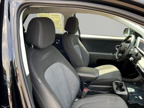 Used 2024 Hyundai Ioniq 5 SE RWD image 28
