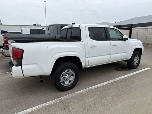 Used 2020 Toyota Tacoma SR w/ SR Convenience Package RWD image 3