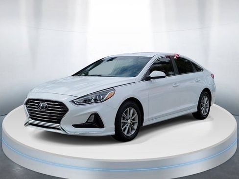 Used 2019 Hyundai Sonata SE FWD image 2