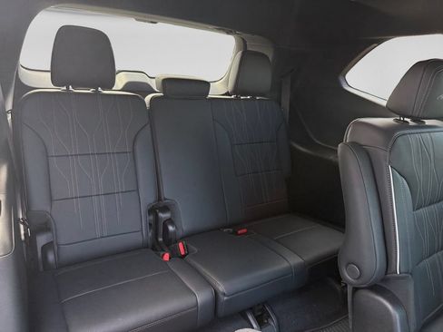 New 2026 Buick Enclave Avenir w/ Super Cruise Package FWD image 18
