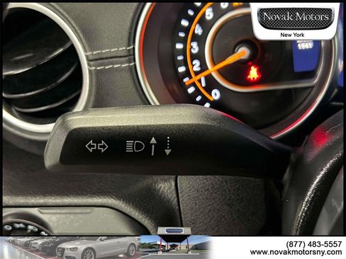 Used 2022 Jeep Wrangler Unlimited Sahara w/ Cold Weather Group image 22