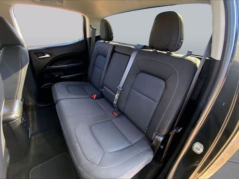 Used 2017 Chevrolet Colorado LT RWD image 21