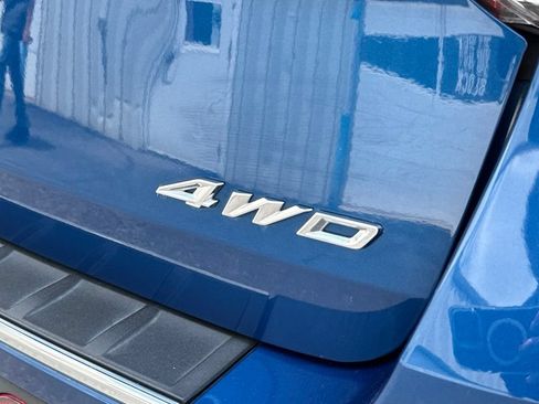 Used 2022 Ford Explorer Limited w/ Equipment Group 301A AWD/4WD image 10