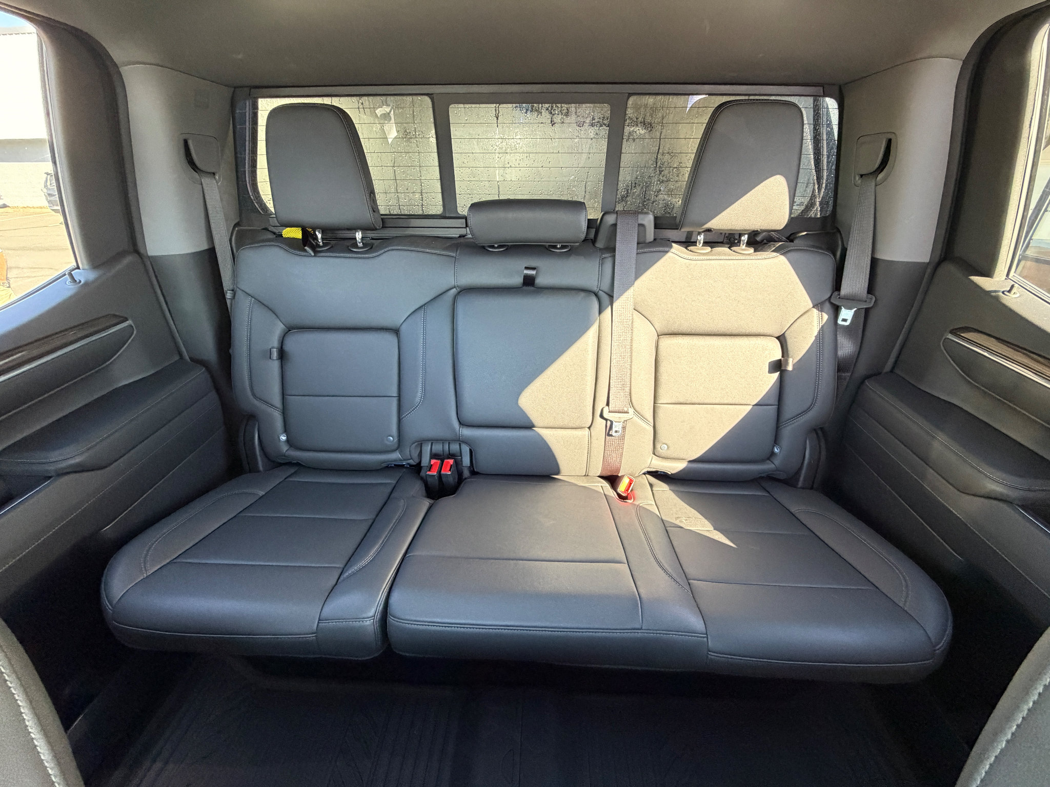 Used 2024 Chevrolet Silverado 1500 LT Trail Boss w/ Convenience Package II AWD/4WD image 4