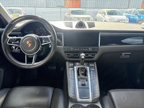 Used 2020 Porsche Macan image 10