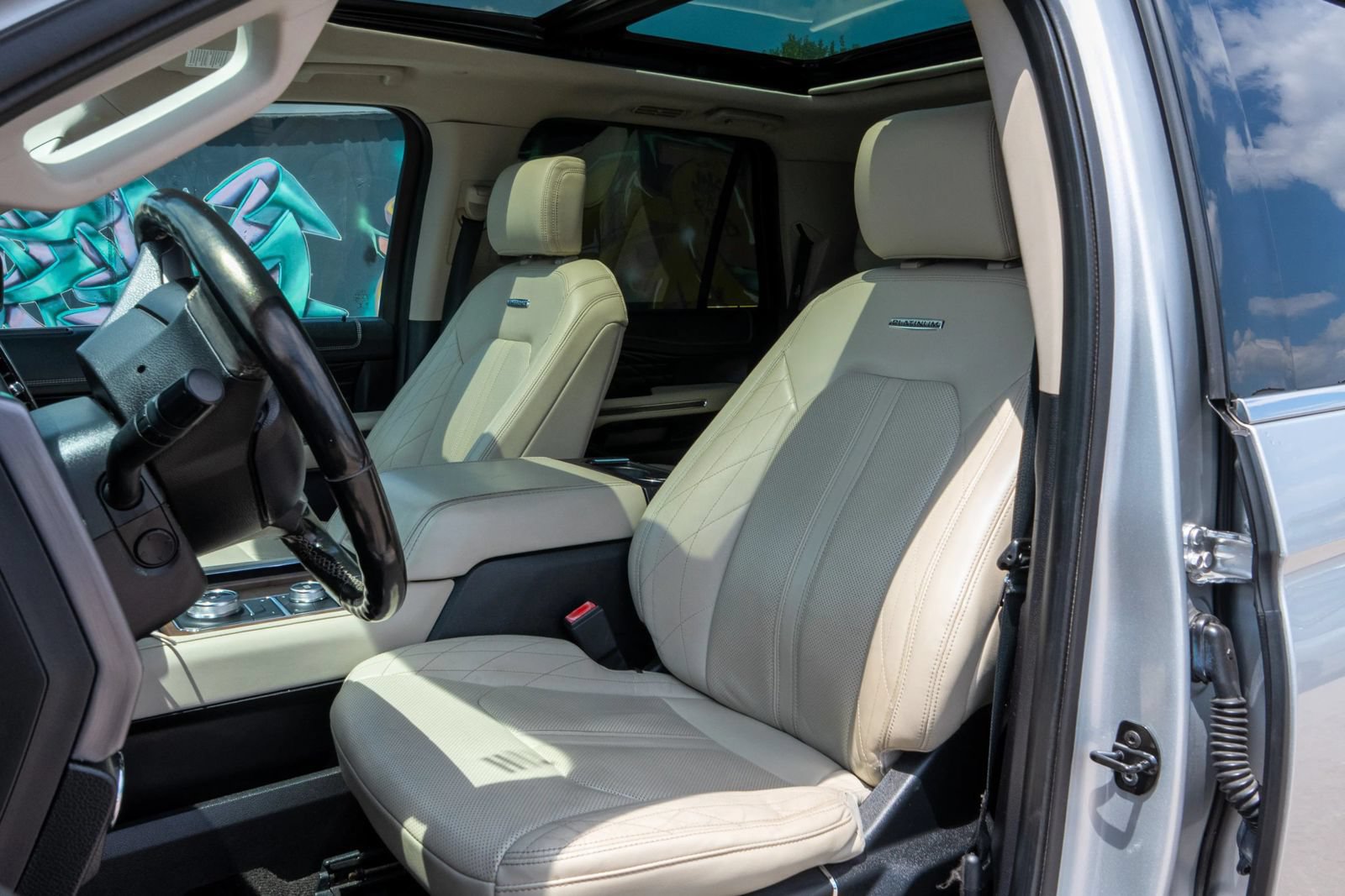 Used 2018 Ford Expedition Max Platinum AWD/4WD image 32