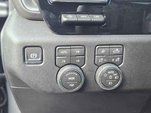 New 2026 Chevrolet Silverado 1500 High Country AWD/4WD image 21