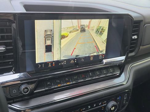 Used 2024 Chevrolet Silverado 1500 ZR2 w/ Technology Package image 15