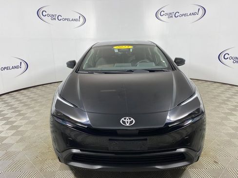 Used 2023 Toyota Prius LE image 2