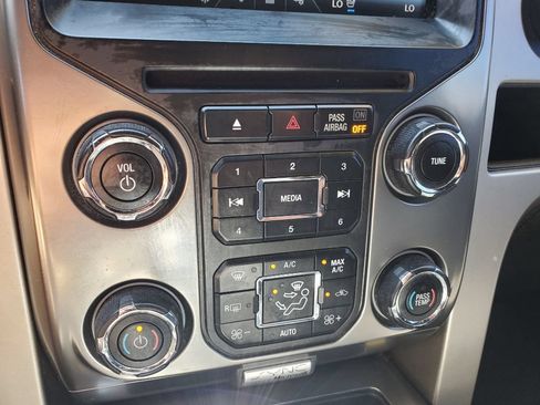 Used 2014 Ford F150 FX4 w/ Equipment Group 402A Luxury AWD/4WD image 30